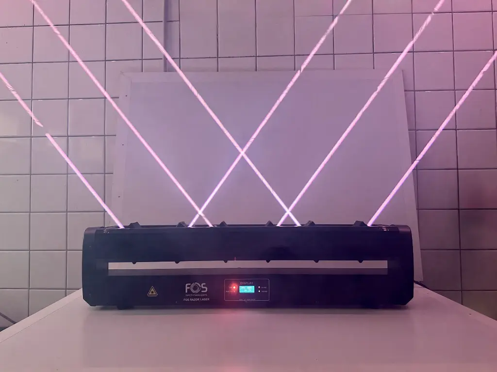 fos-razor-laser-front-crossbeams-up.webp